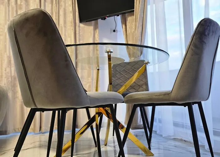 Evergreen Apartment4 *